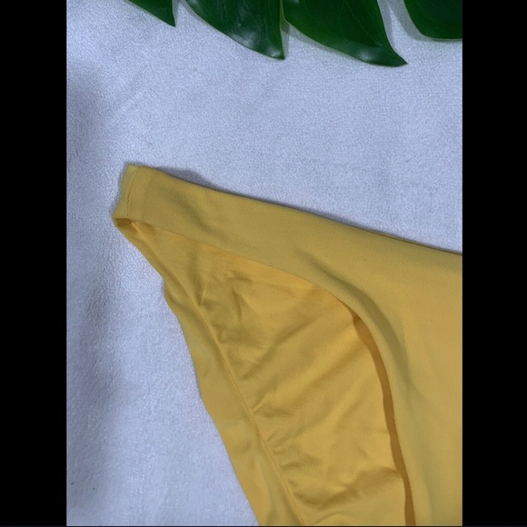 NEW $78 Robin Piccone Ava Classic Bikini Bottoms in Yellow [SZ Medium ]‎ #3381 - Picture 3 of 12
